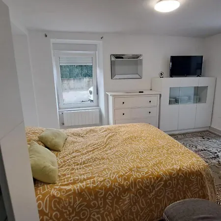 Estudio Con Terraza En Guarnizo Quarto em Acomodações Particulares *